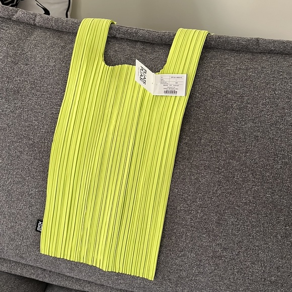 Pleats Please Issey Miyake Green Daily Pleats Tote - Picture 5 of 5